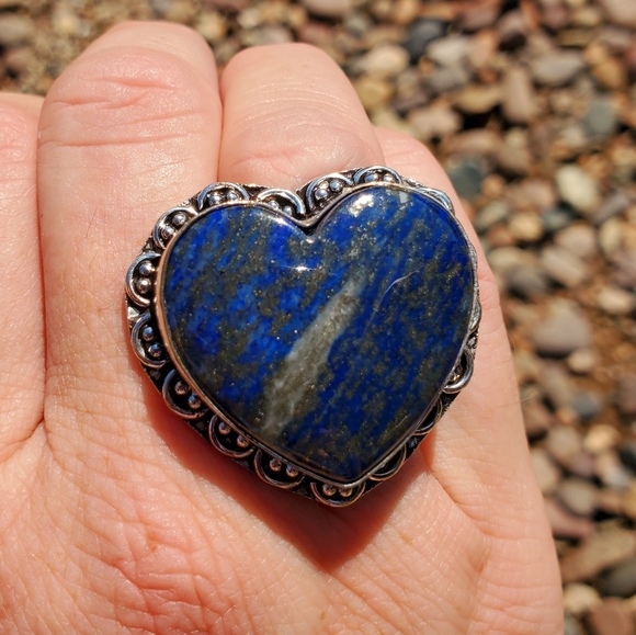 New Heart Shaped Lapis Lazuli 925 Silver Statement Ring. - Picture 11 of 16